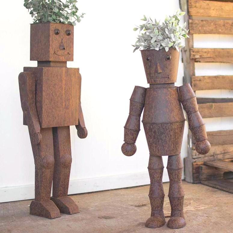 Rustic Metal Robot Garden Planter Set – Whimsical Outdoor Sculpture
