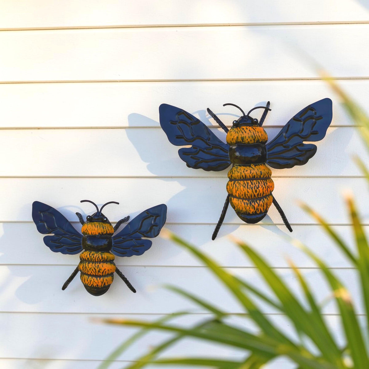 Rustic Metal Bees for Wall Hanging or Tabletop, Set of 2