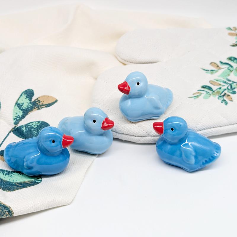 Ceramic Floating Duck Ornament – Garden Pond, Bird Bath, Fountain Decor