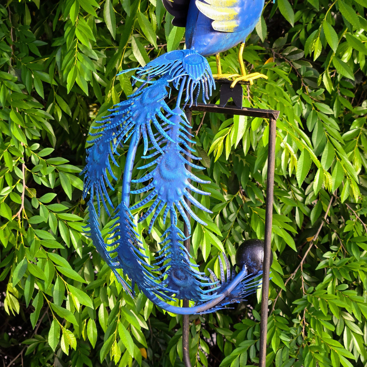 Kinetic Metal Peacock Garden Stake – Rustic Balancing Yard Art, Blue Outdoor Farmhouse Lawn Decor