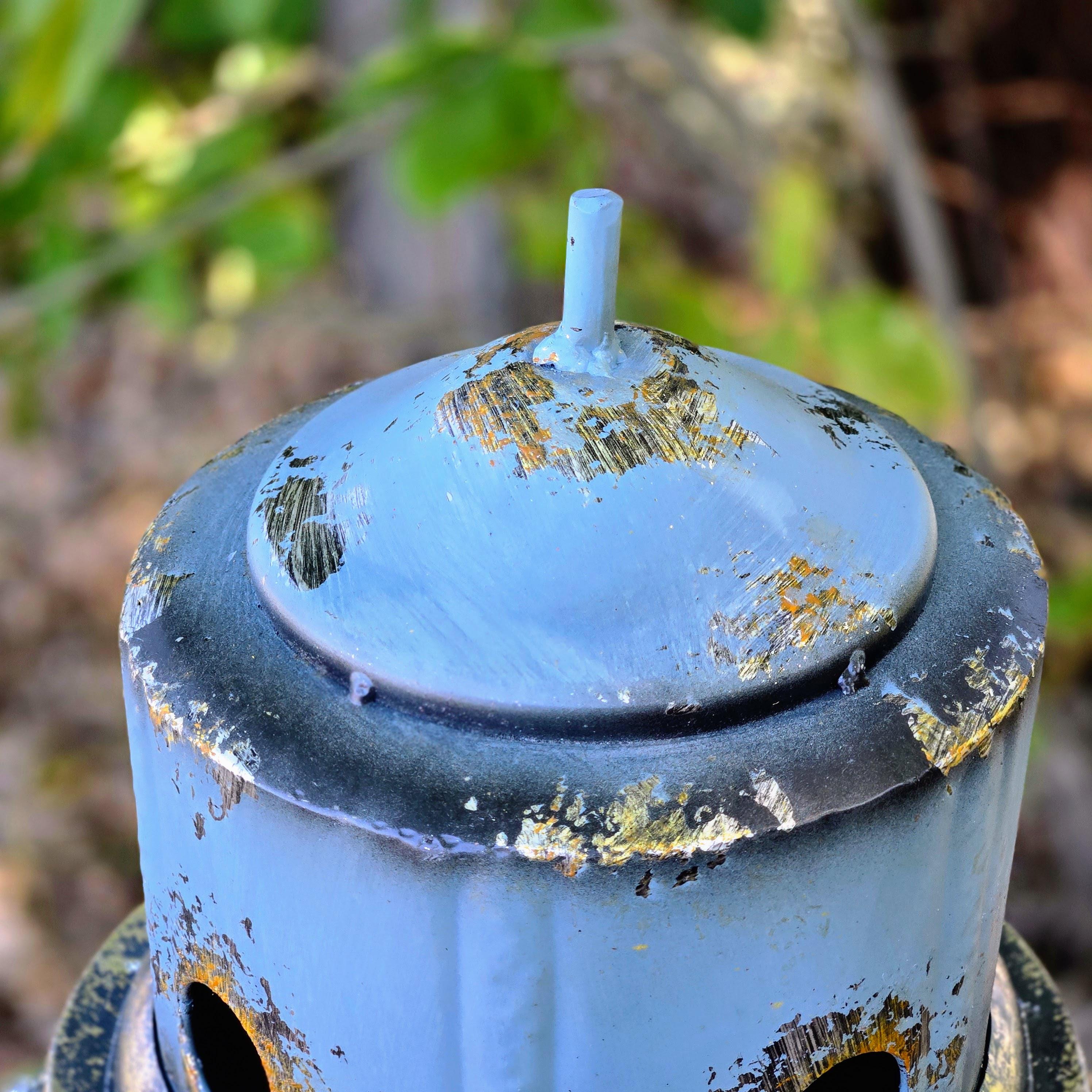 Blue Metal Robot Garden Sculpture – Rustic Industrial Yard Art Outdoor Garden Decor