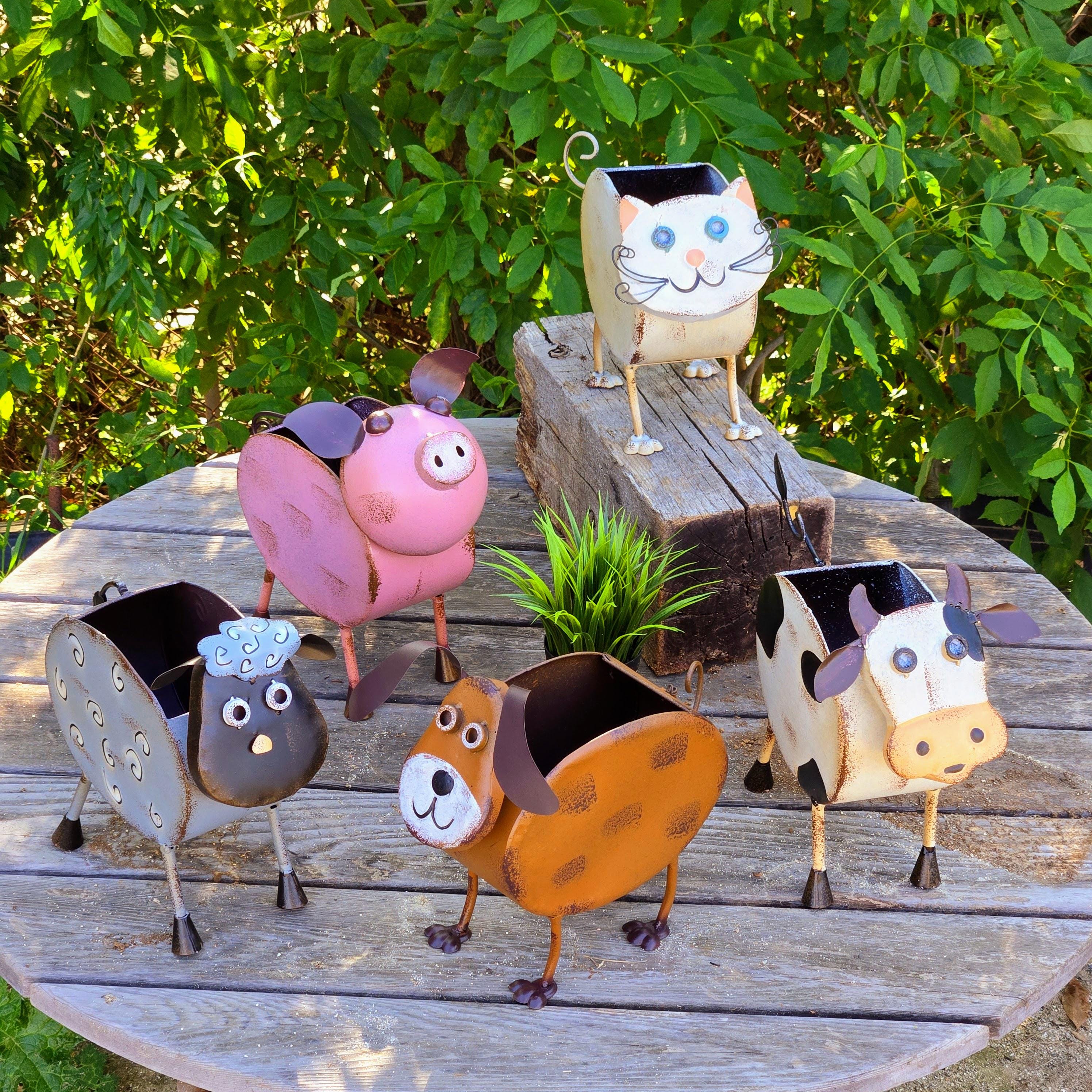Metal Farm Animal Planters – Rustic Farmhouse Garden Decor Cow Pig Sheep Dog Cat