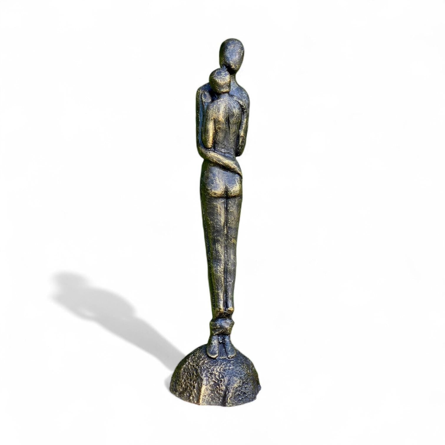 Cast Iron Couple Sculpture – Abstract Lovers Statue, Rustic Garden Decor
