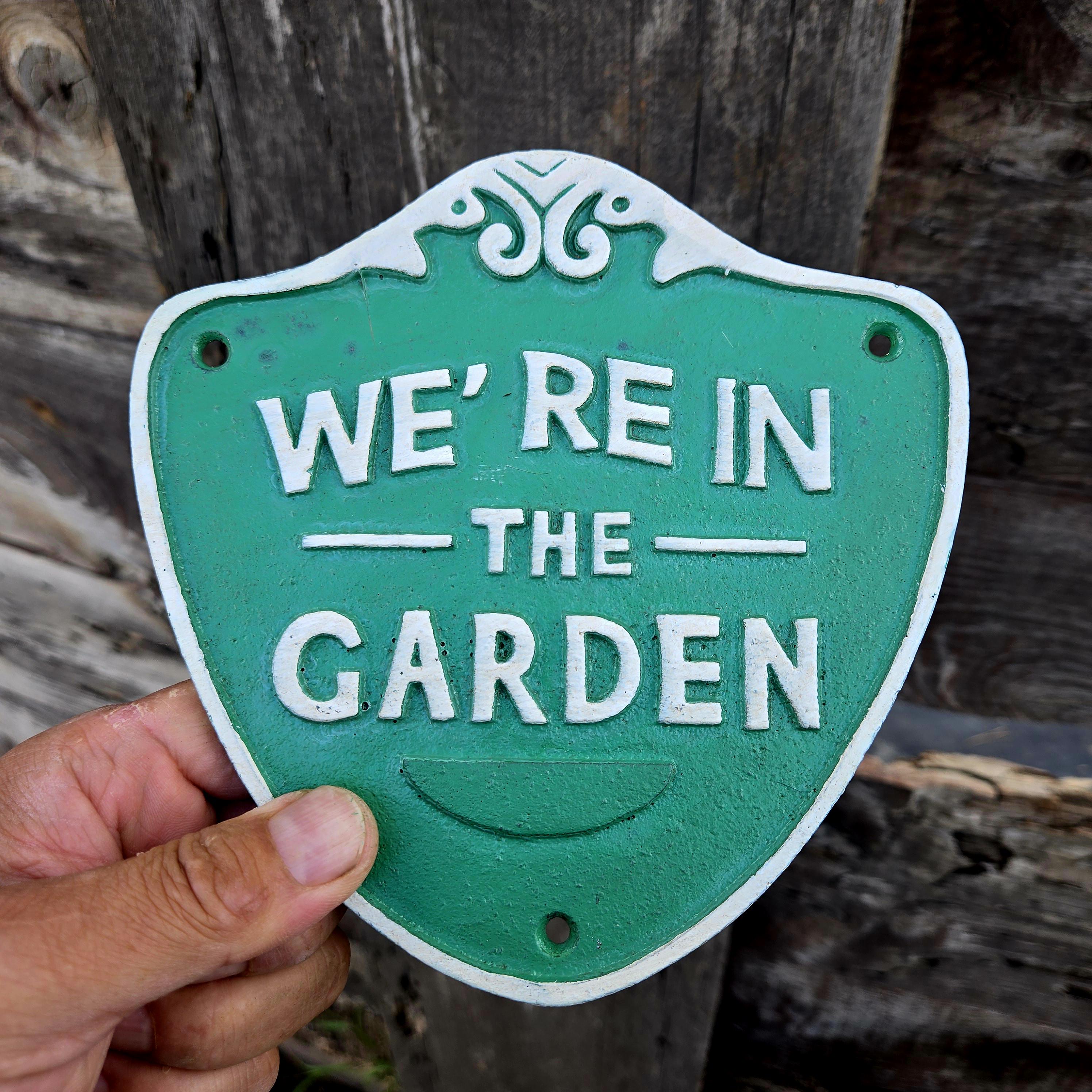 Cast Iron Garden Signs Set – Rustic Farmhouse Outdoor Decor, Welcoming Messages