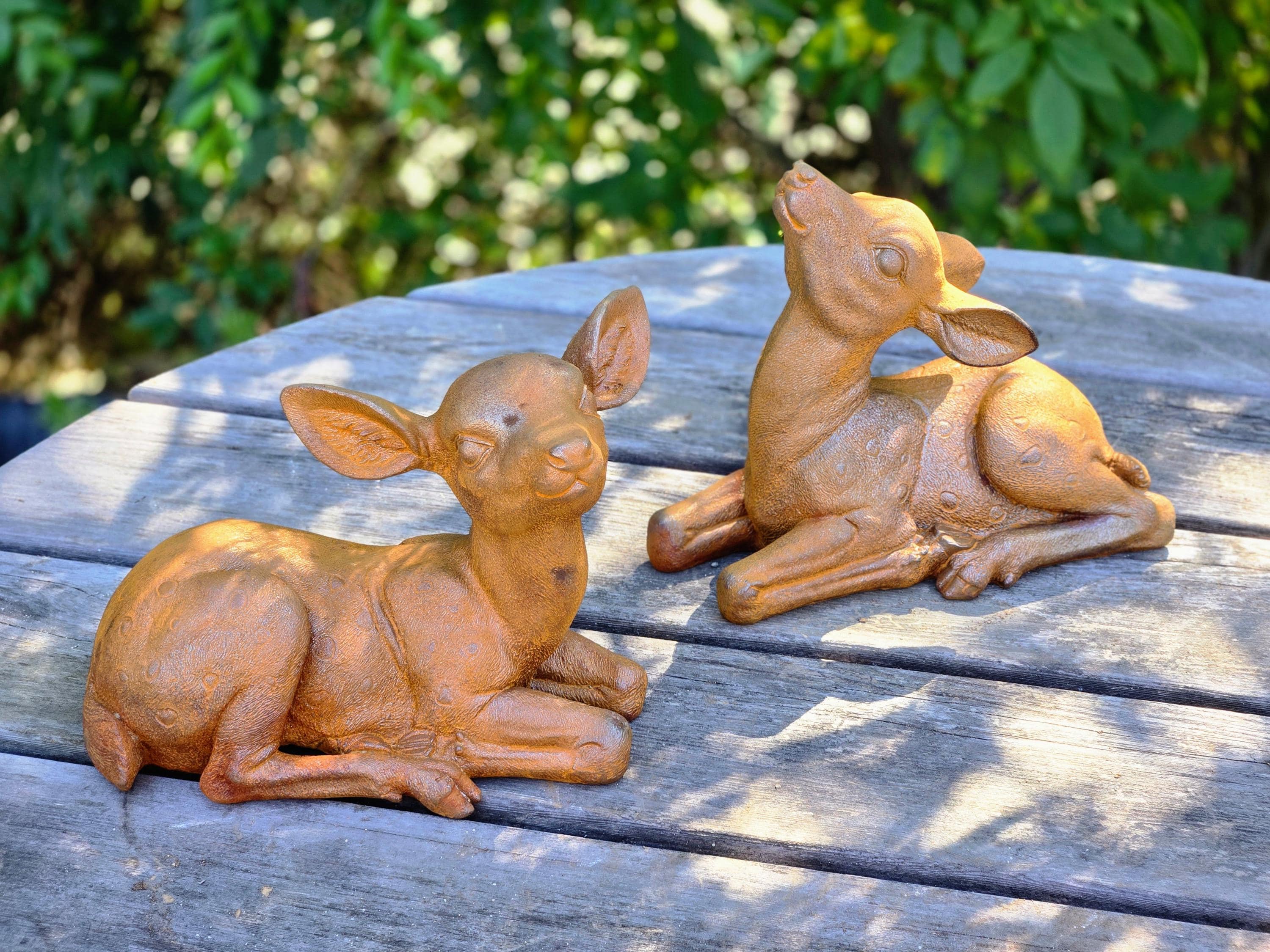Rustic Metal Deer Statue – Vintage Farmhouse Outdoor Lawn Decor, Resting Fawn Sculpture Yard Art