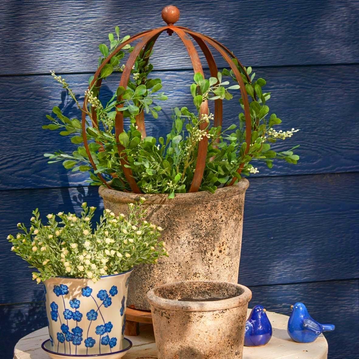 Rust Metal Topiary Ball Frames – Garden Sphere Planter Decor Set