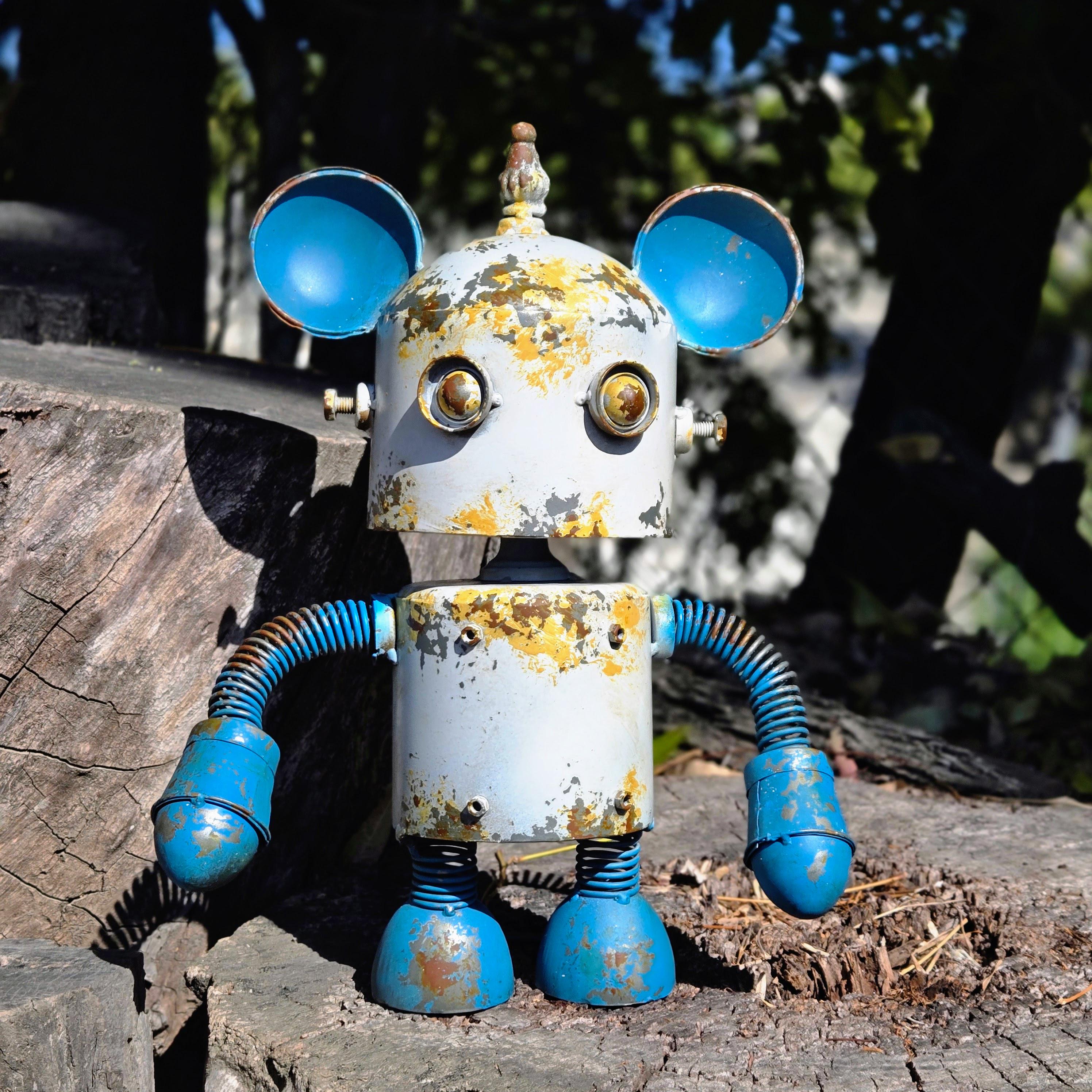 Rustic Metal Robot Garden Sculpture – Vintage Blue Yard Art Statue for Outdoor Patio Decor