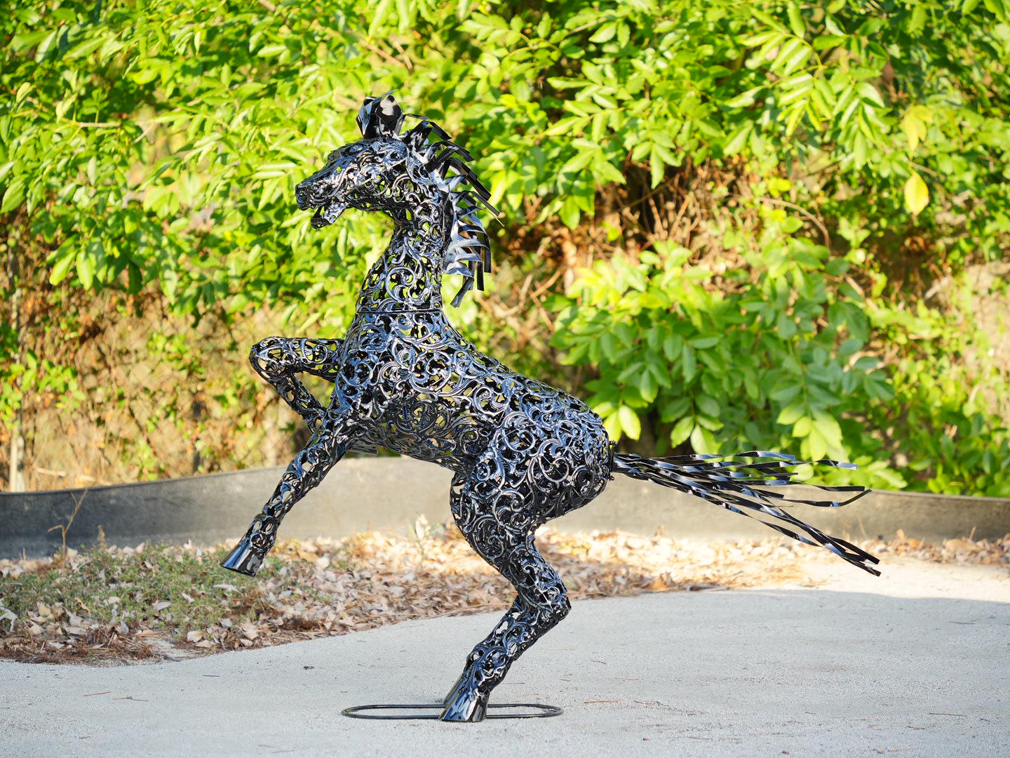 Large Metal Horse Sculpture – Rearing Rearing Animal Yard Art, Rustic Farmhouse Décor