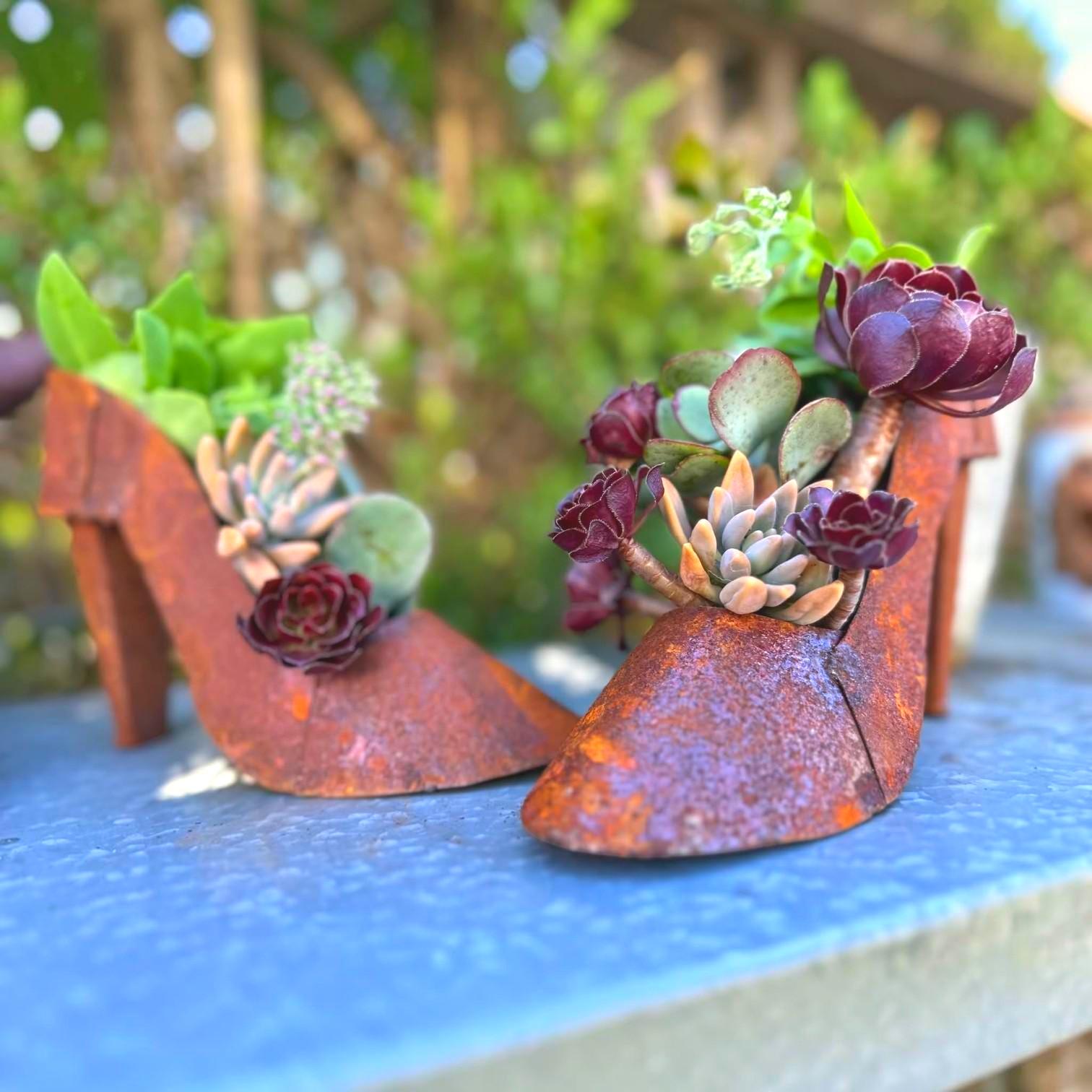 Metal High Heel Planter – Rustic Farmhouse Garden Decor, Weathered Steel Succulent Pot