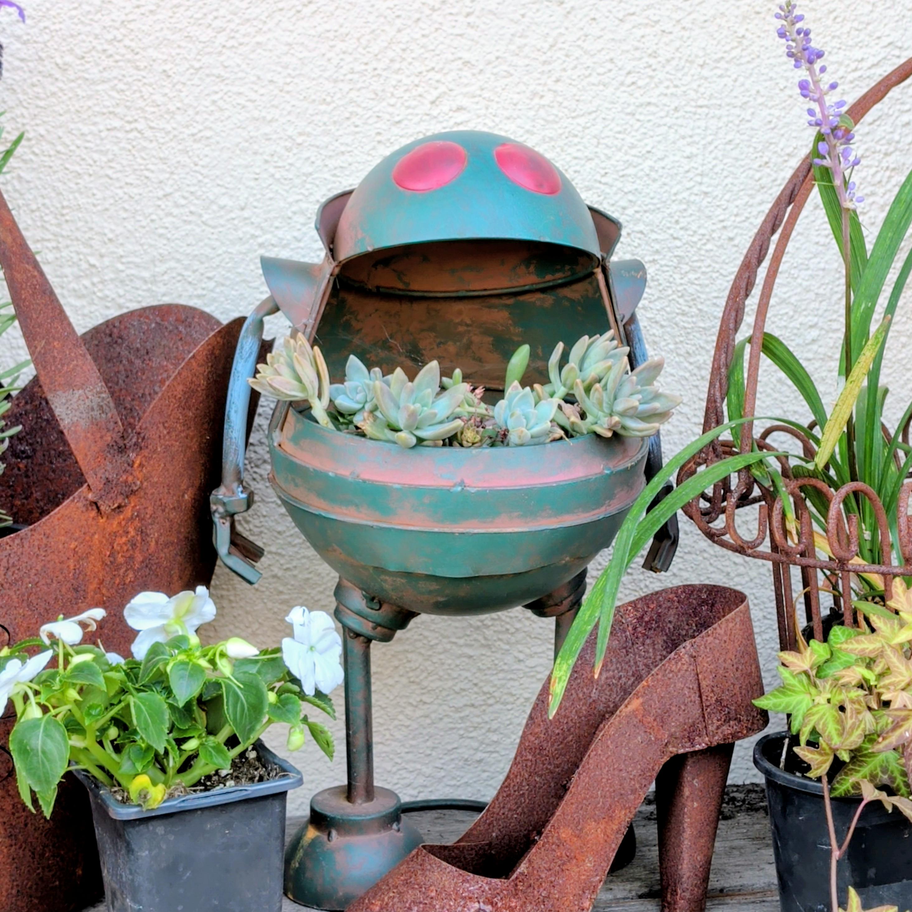 Metal High Heel Planter – Rustic Farmhouse Garden Decor, Weathered Steel Succulent Pot