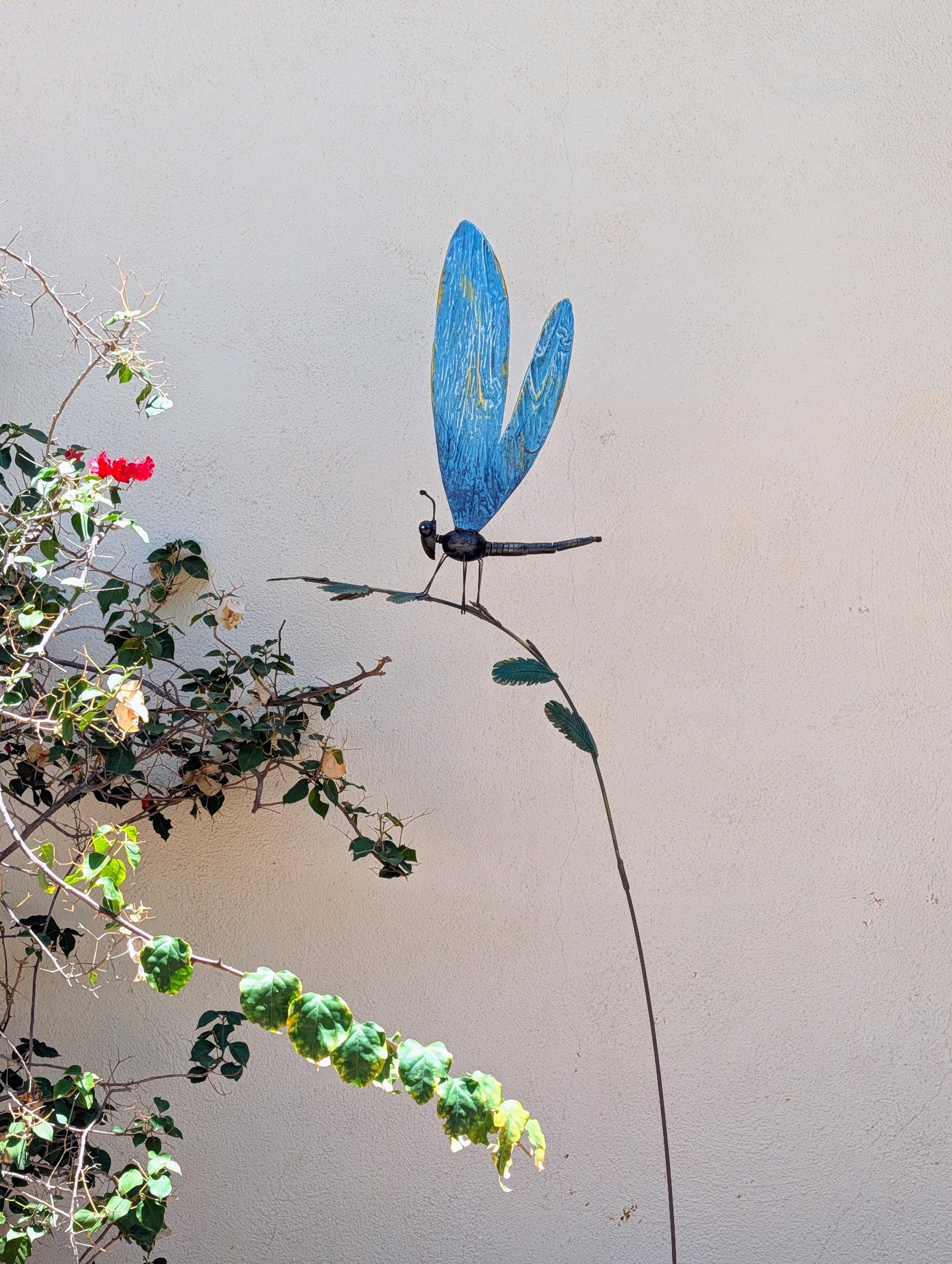 Metal Dragonfly Garden Stake with Moving Wings, Rustic Outdoor Yard Art