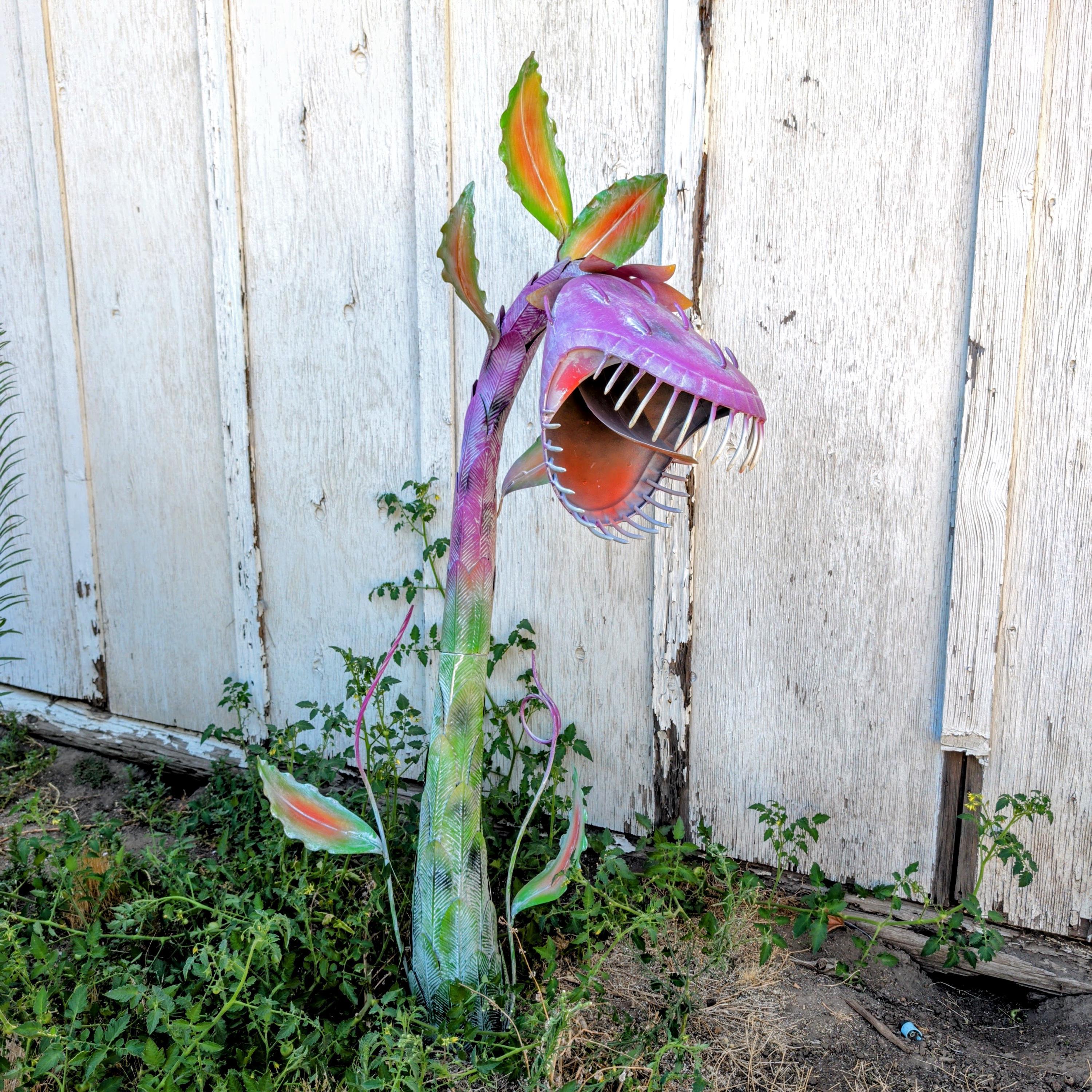 Large Metal Venus Flytrap Garden Sculpture