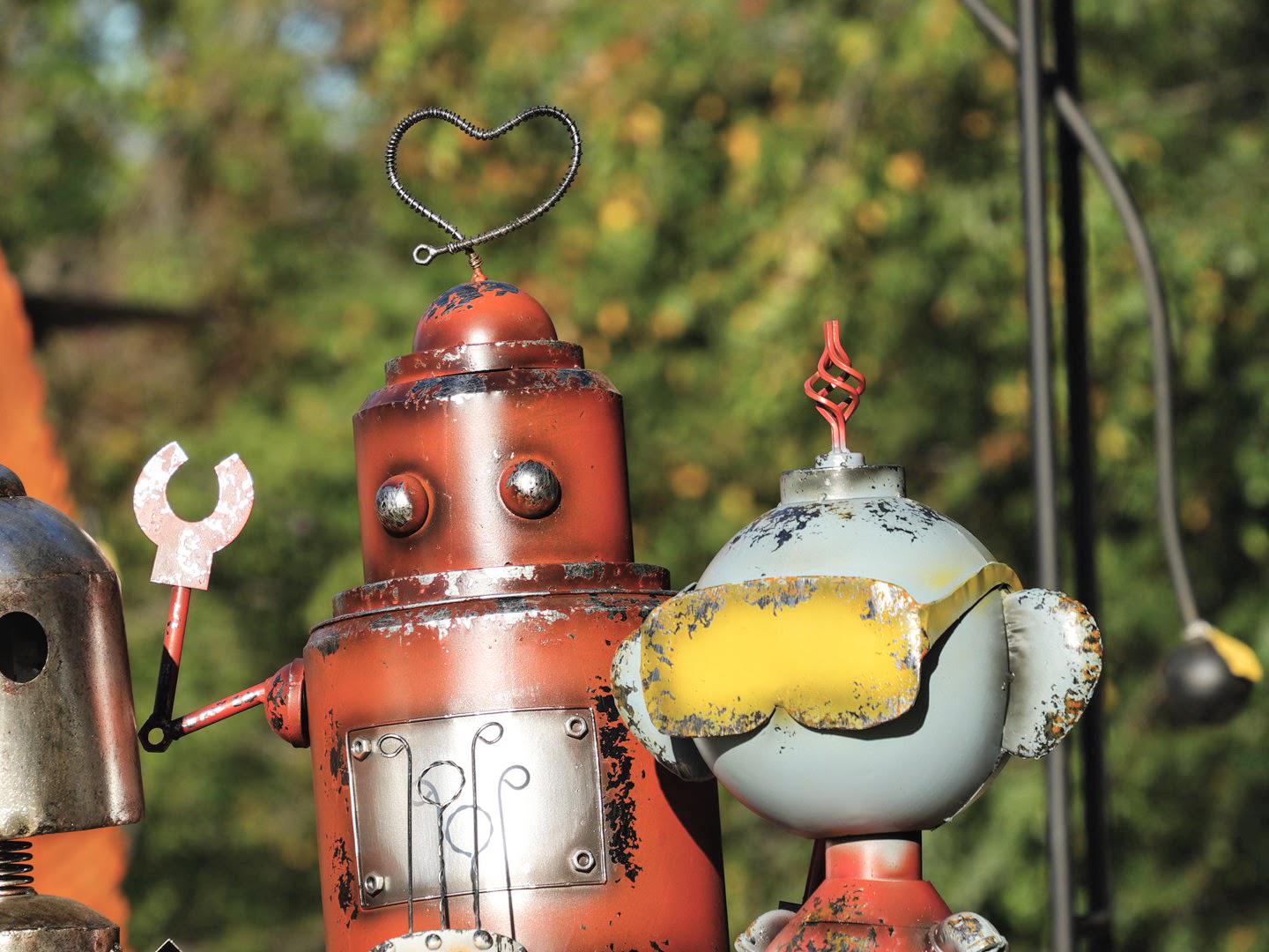 Big Belly Robot Sculpture, Welded Metal Yard Art, Rustic Industrial Steampunk Decor
