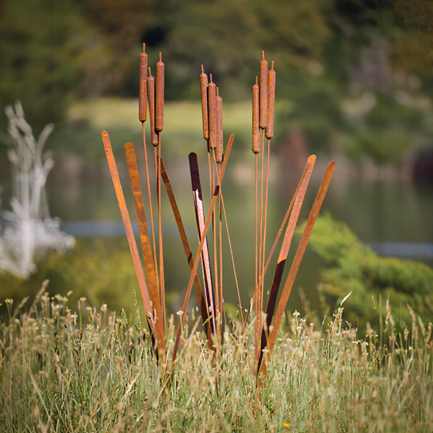Rusty Metal Cattail Garden Stake, Rustic Reeds Yard Art, Outdoor Garden Sculpture, Cottage Garden Decor, Metal Garden Accent