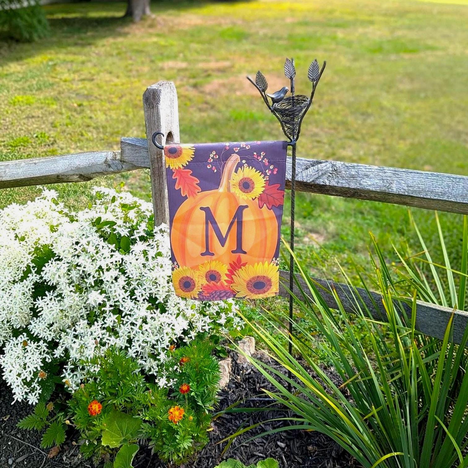 Metal Bird Nest Garden Flag Stand Outdoor Yard Flag Holder, Rustic Garden Flag Pole, Easy Assembly, Front Yard Decor