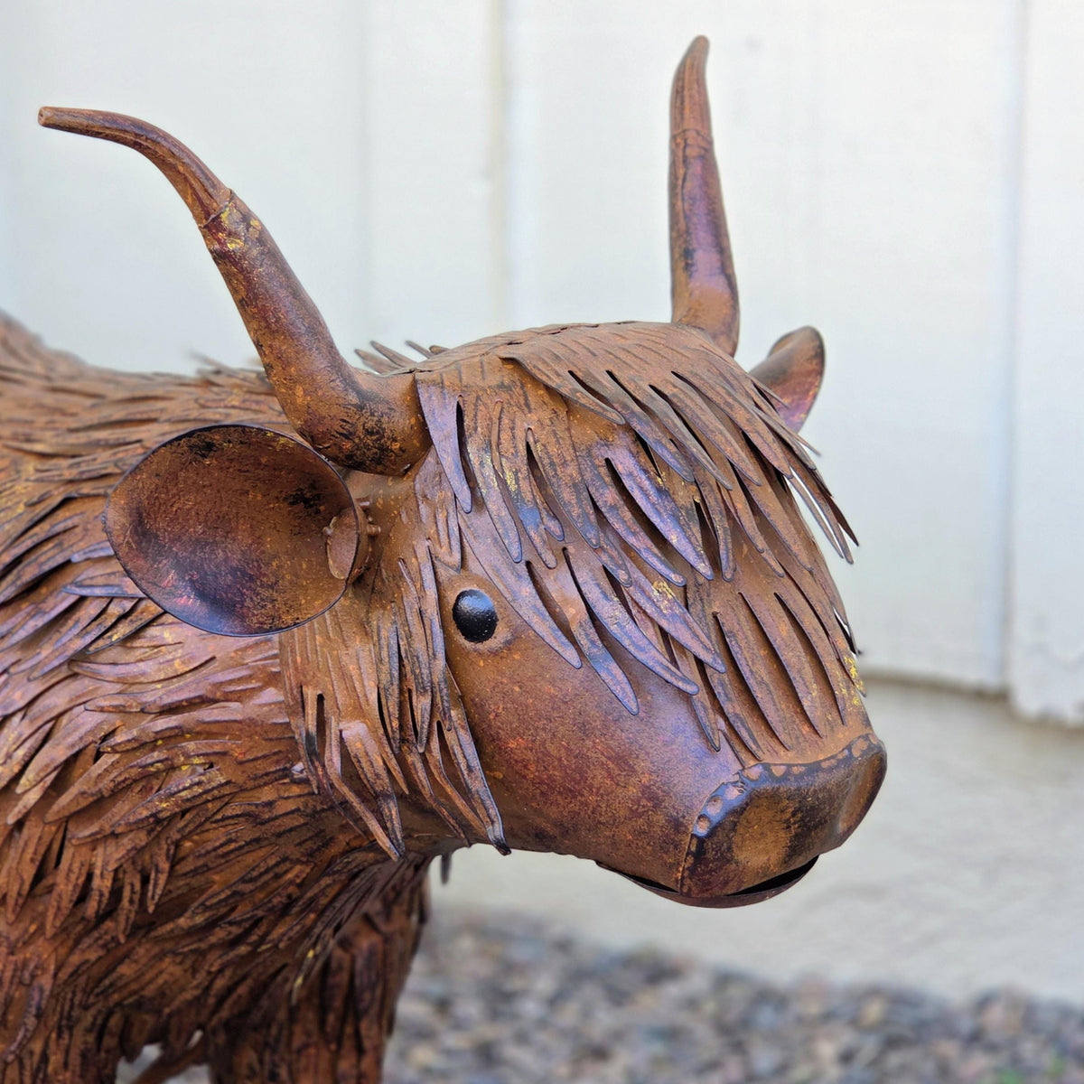 Handcrafted Metal Highland Cow Sculpture, Rustic Outdoor Garden & Farmhouse Decor, Unique Gift for Cow Lovers