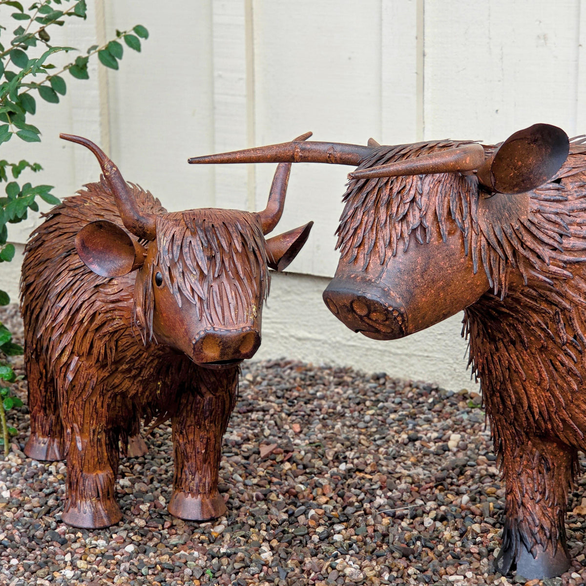 Medium Metal Garden Highland Cow