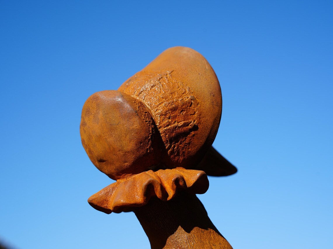 Metal Mrs. Duck Cast Iron Sculpture – Victorian Garden Lady Duck with Bonnet