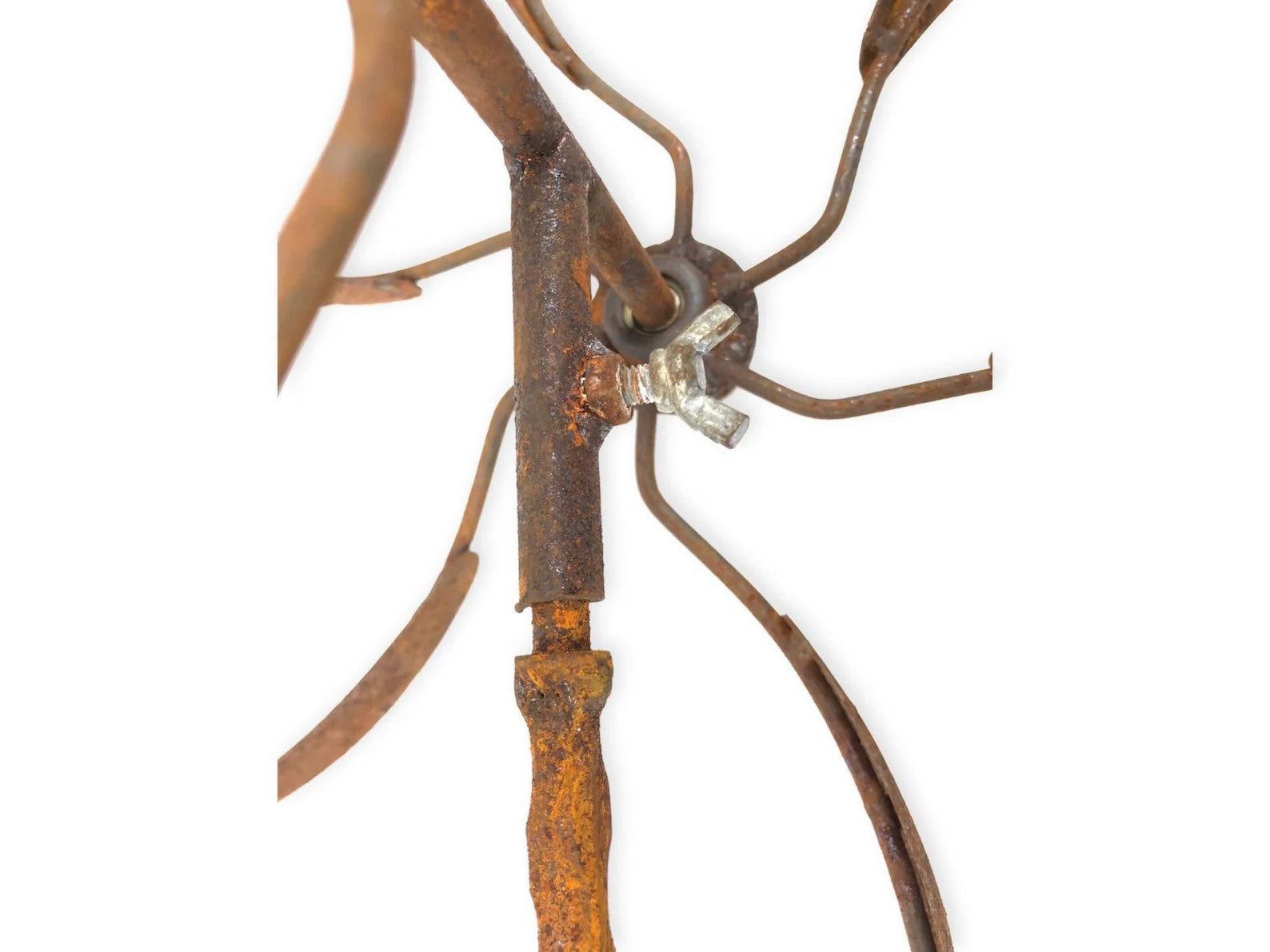 Rustic Metal Wind Spinner: Kinetic Garden Art, Patio Decor