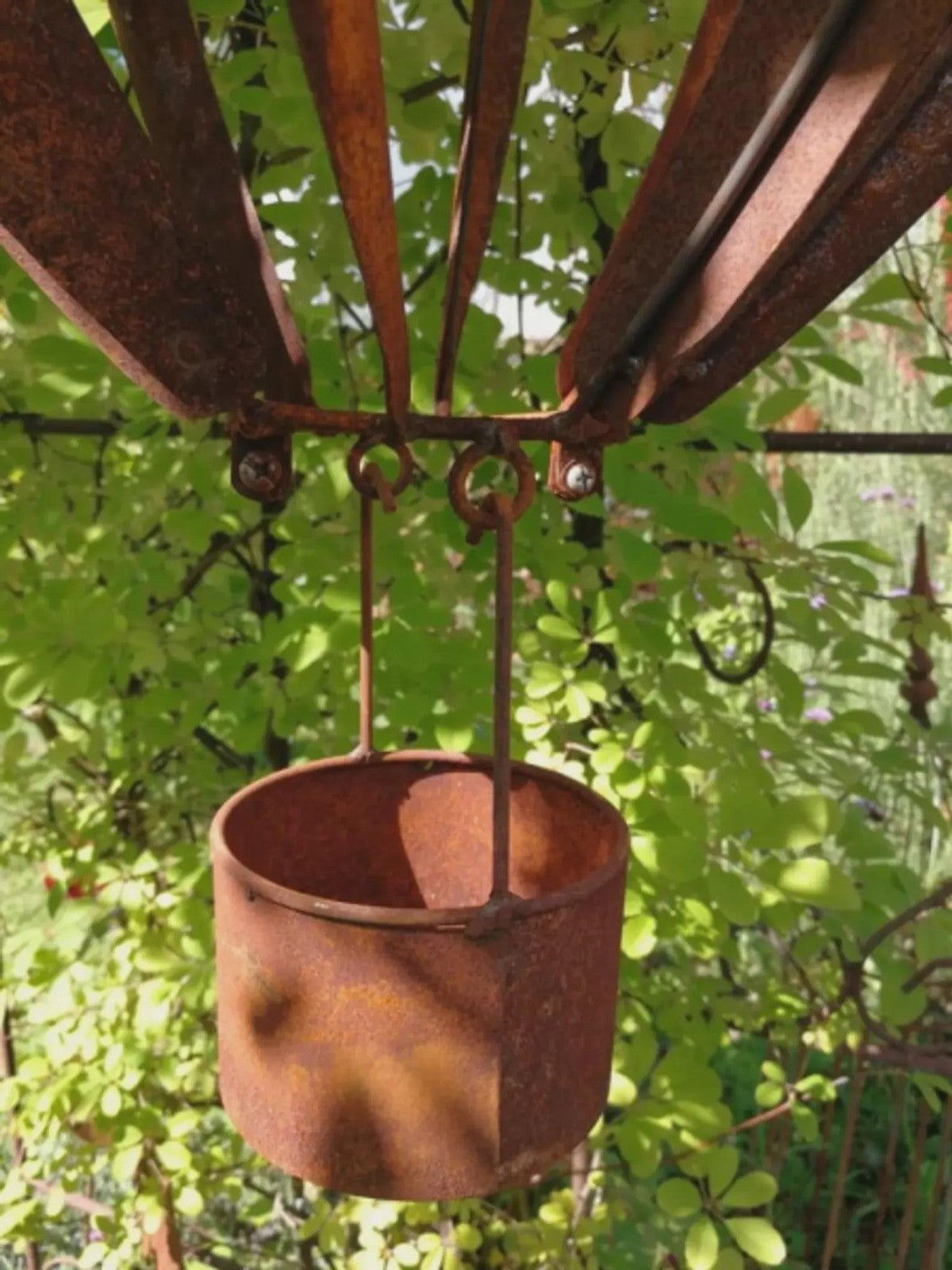 Rusty Metal Hot Air Balloon Wind Spinner: Hanging Garden Sculpture