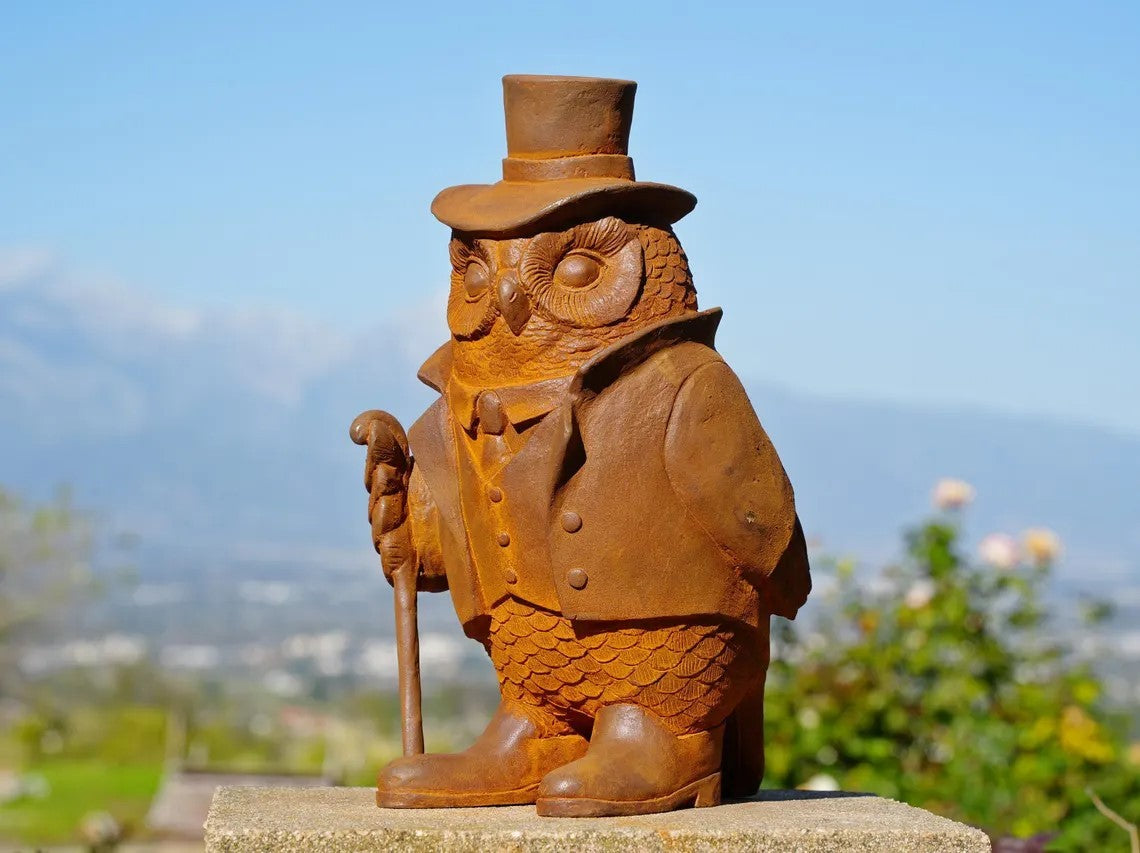 Cast Iron Metal Owl Gentleman Sculpture – Vintage Style Steampunk Owl Decor