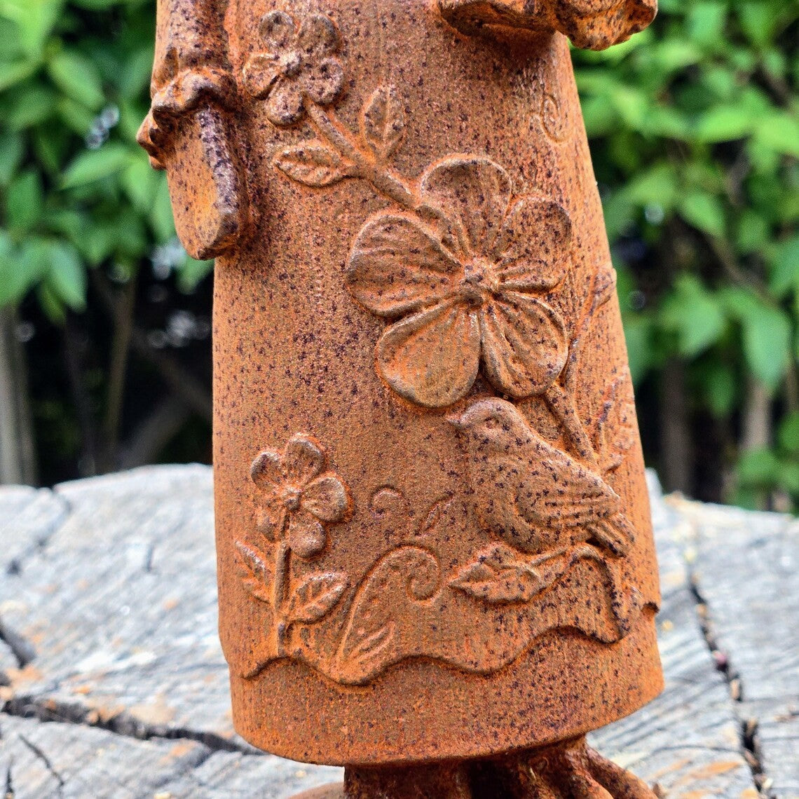 Cast Iron Rooster & Hen Couple – Rustic Farmhouse Chicken Statues