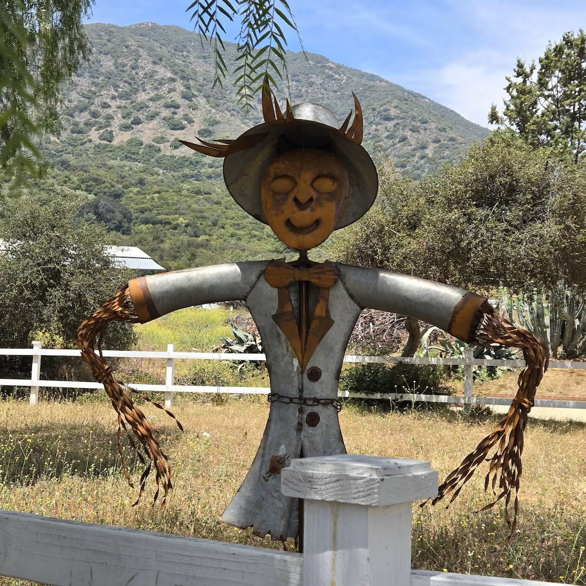 65" H Large Metal Garden Scarecrow Yard Art with Yarn Decor for Outdoor Fall