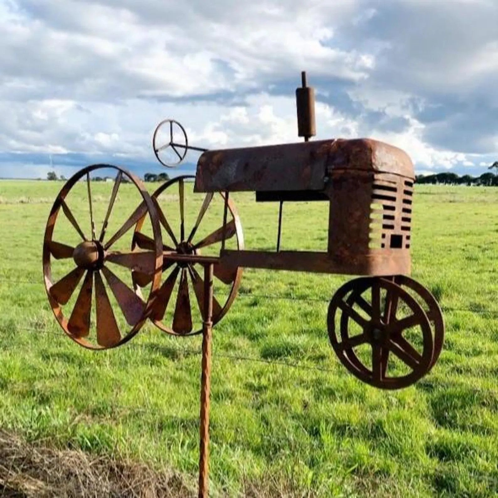 Rusty Metal Tractor Wind Spinner Garden Ornament – Vintage Farm Style Windmill