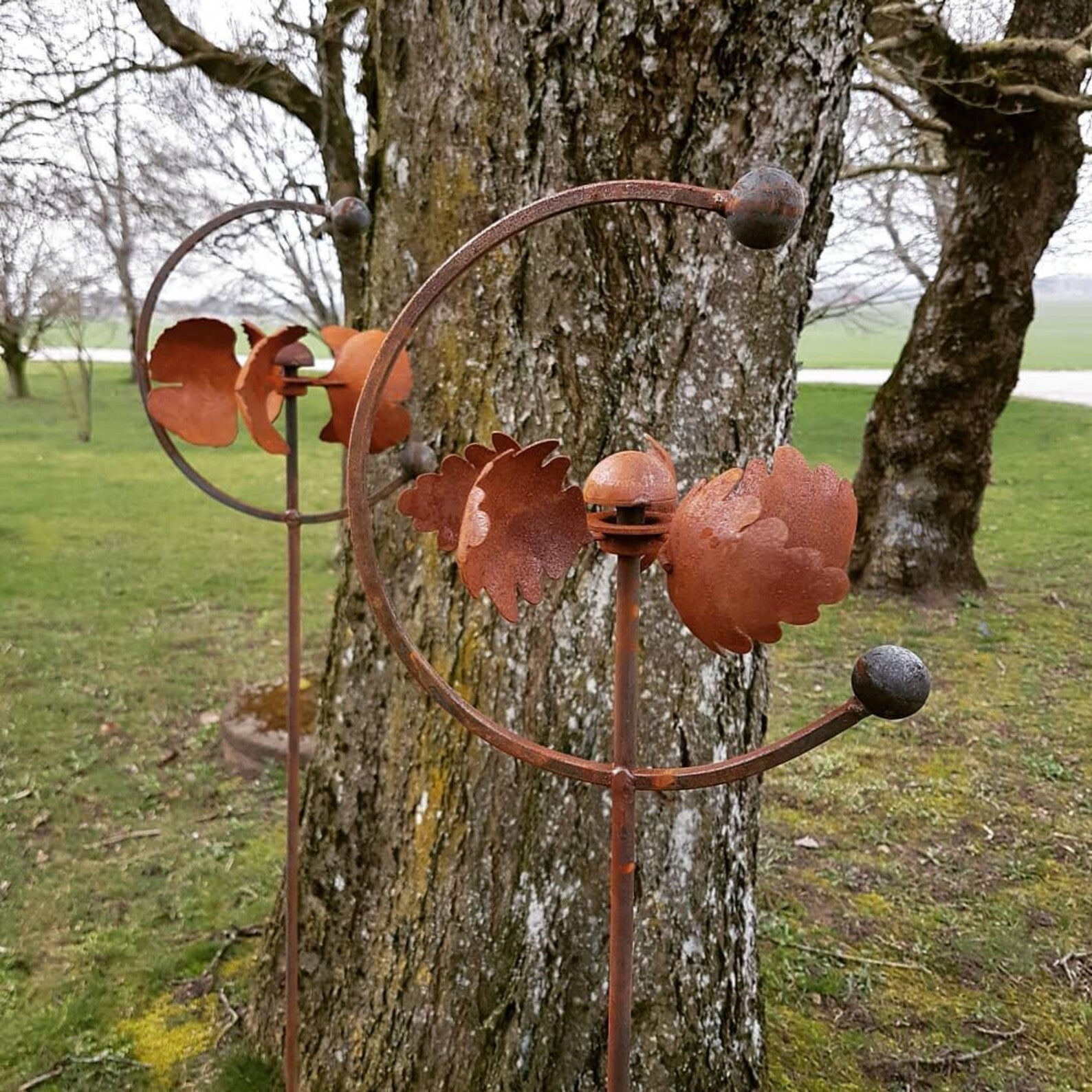 Rustic Metal Wind Spinner – 65" Tall Kinetic Garden Sculpture, Rust Finish