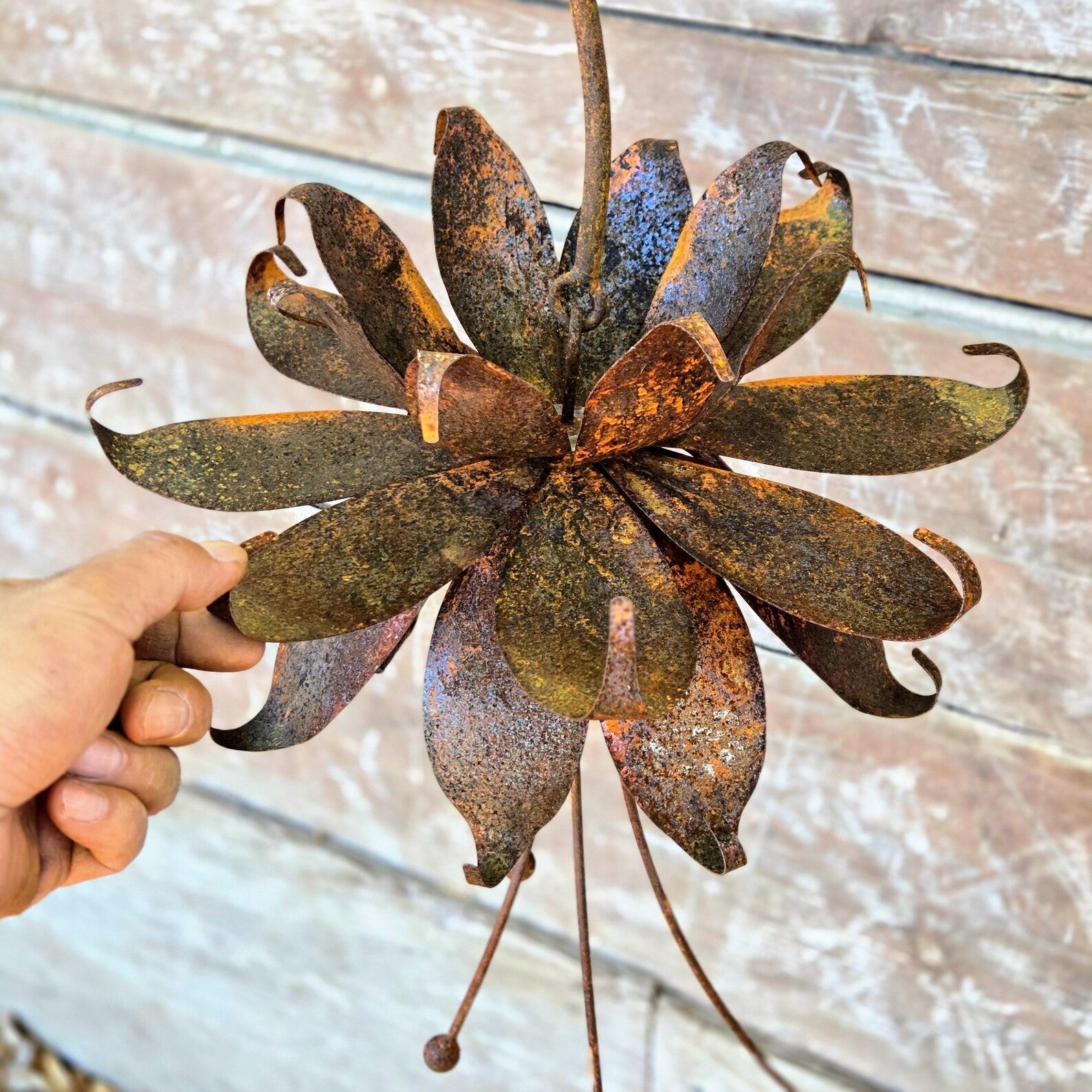 Rustic Metal Flower Stakes: Low-Carbon Steel Garden Art