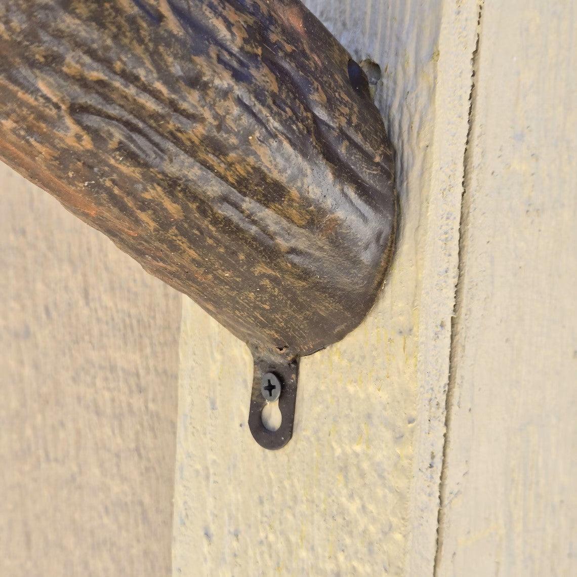 Metal Owl Wall Sculpture 21"x18" Handcrafted Outdoor Garden Art Decor for Yard