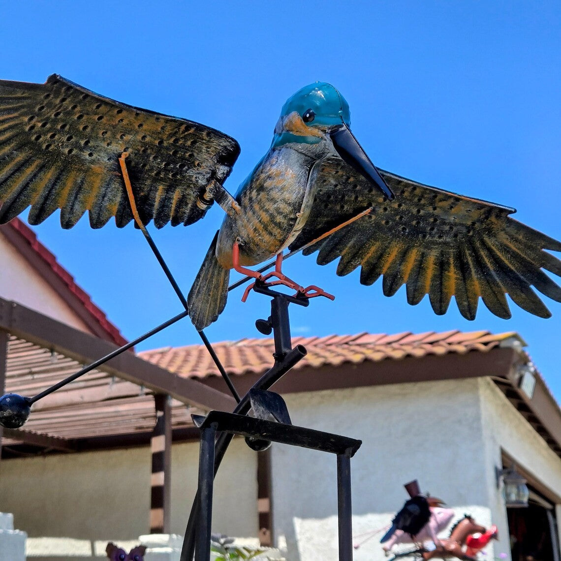 Metal Owl Cardinal Hummingbird Pink Pig Horse Crow Garden Balancing Rocker Stake