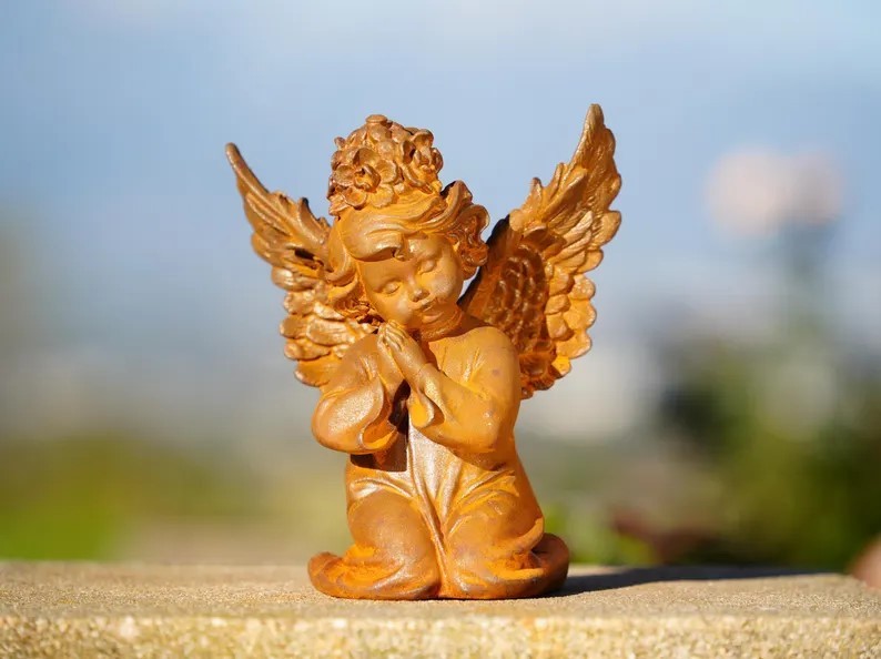 Metal Angel – Rustic Cast Iron Praying Cherub Pair, Small Kneeling Statues