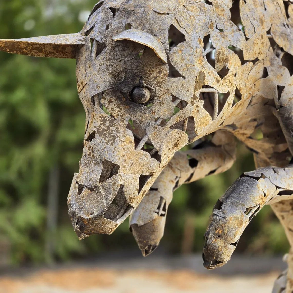 Metal Jumping Fox Garden Sculpture – Rustic Iron Animal Art, Outdoor Yard Decor